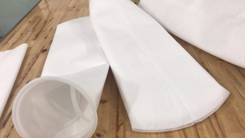 Vải lọc nước chất liệu PE 